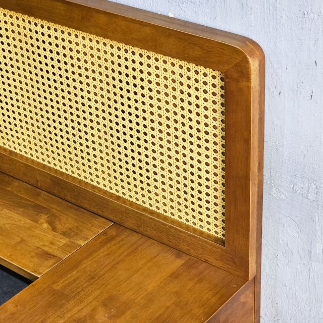 Giường ngủ 180x203x60cm gỗ cao su GN68055