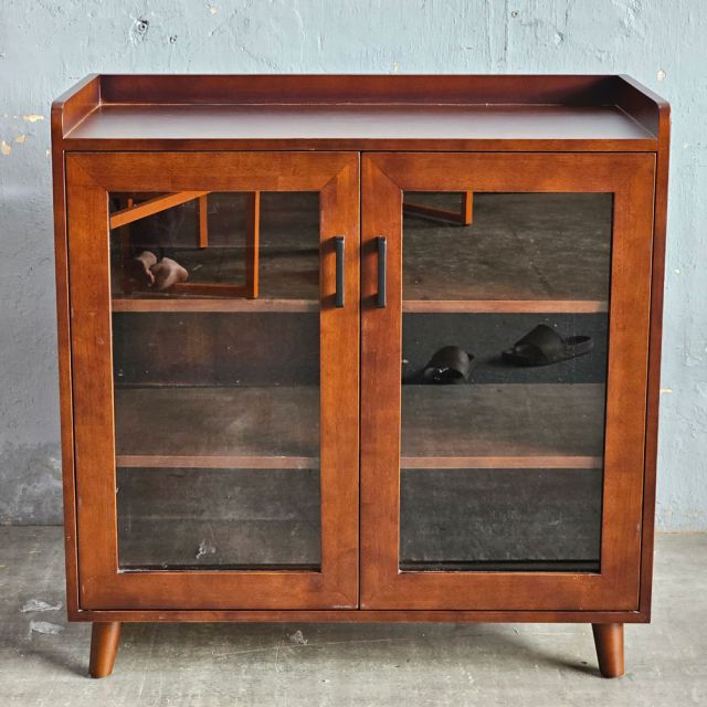 Tủ để đồ cửa kính 90x45x80cm gỗ cao su KTB68245