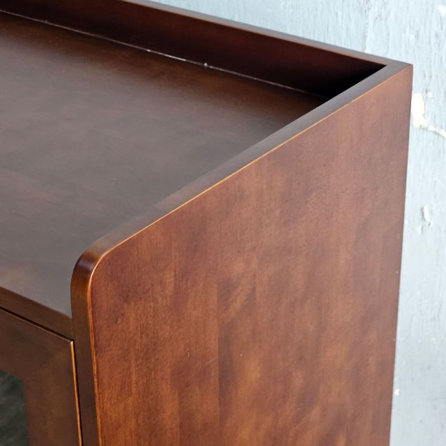 Tủ để đồ cửa kính 90x45x80cm gỗ cao su KTB68245