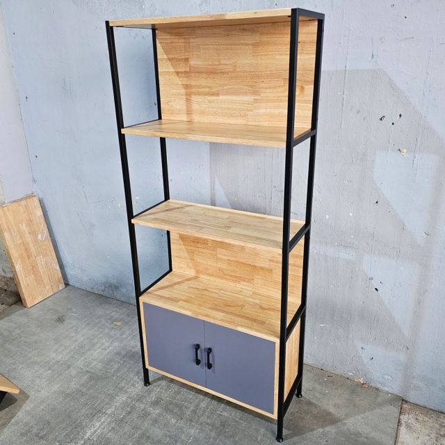 Kệ trang trí có tủ 74x30x170cm gỗ cao su KTT68041