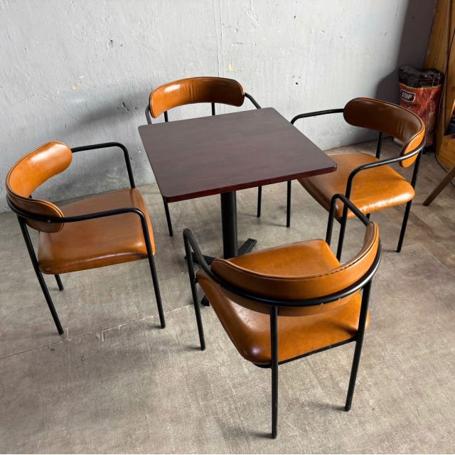 Combo bộ bàn 70x70cm gỗ tràm và 4 ghế Simon khung sắt CBCF353
