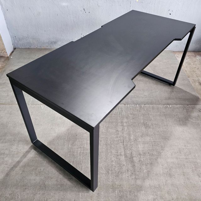 Bàn Gaming 160x70cm gỗ cao su GD68114