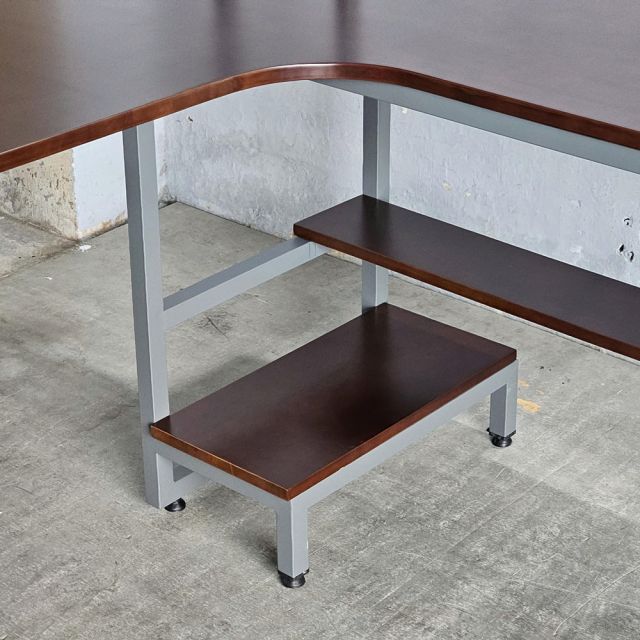 Bàn làm việc góc L 140x50x75cm gỗ cao su khung sắt CD68043