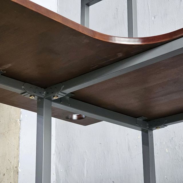 Bàn làm việc góc L 140x50x75cm gỗ cao su khung sắt CD68043