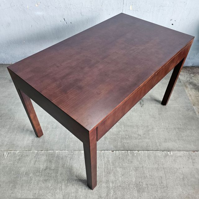 Bàn làm việc 120x70cm gỗ cao su BD68170