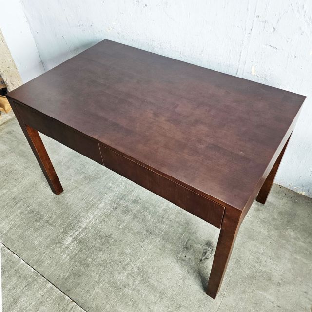 Bàn làm việc 120x70cm gỗ cao su BD68170
