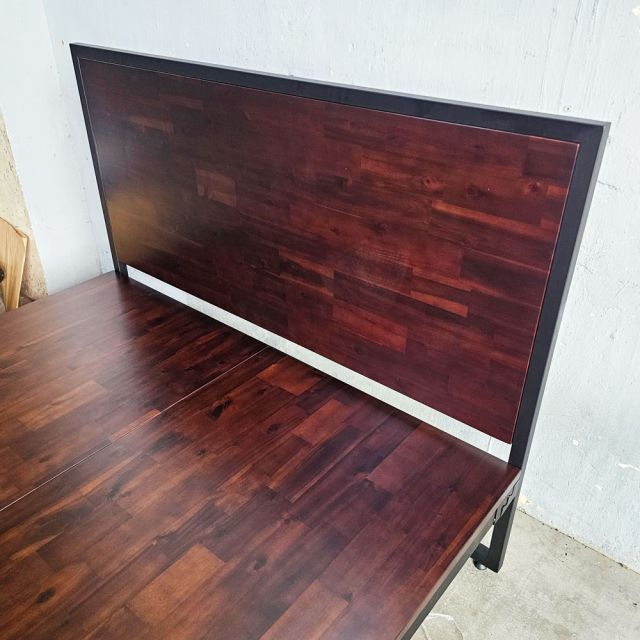 Giường ngủ lắp ráp 140x200cm gỗ tràm GN68058