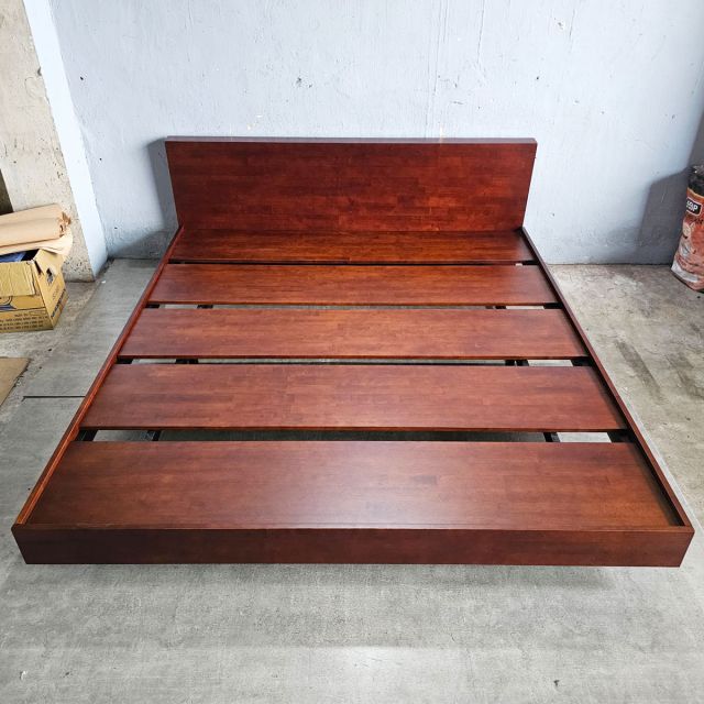 Giường ngủ gỗ cao su khung sắt lắp