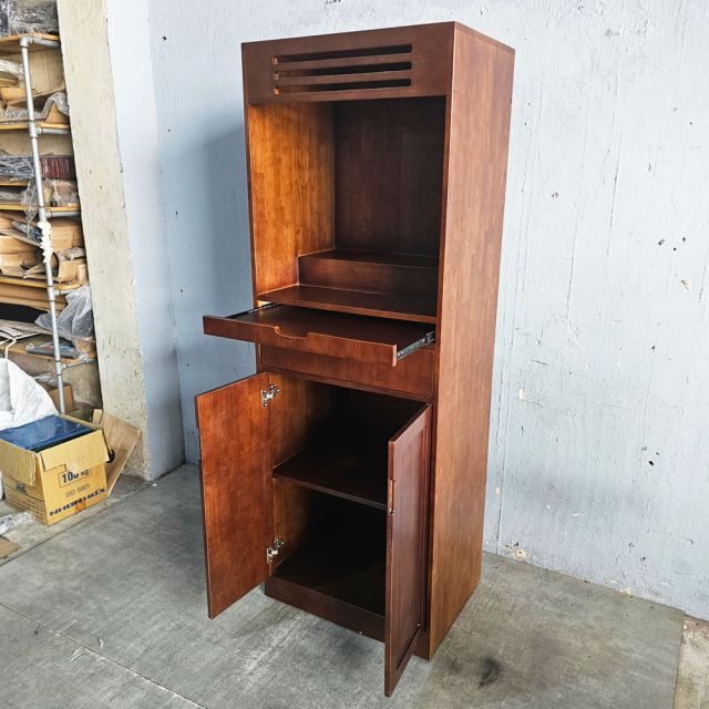 Tủ thờ gia tiên 68x50x192cm gỗ cao su TTGT001