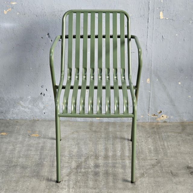 Ghế sắt ngoài trời có tay tựa GNT004