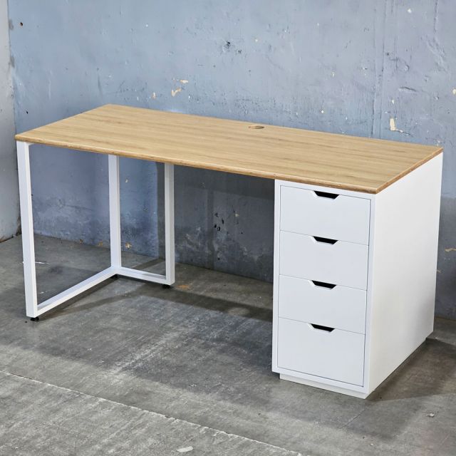 Bàn làm việc có tủ 140x60cm gỗ plywood kết hợp gỗ cao su BD68171