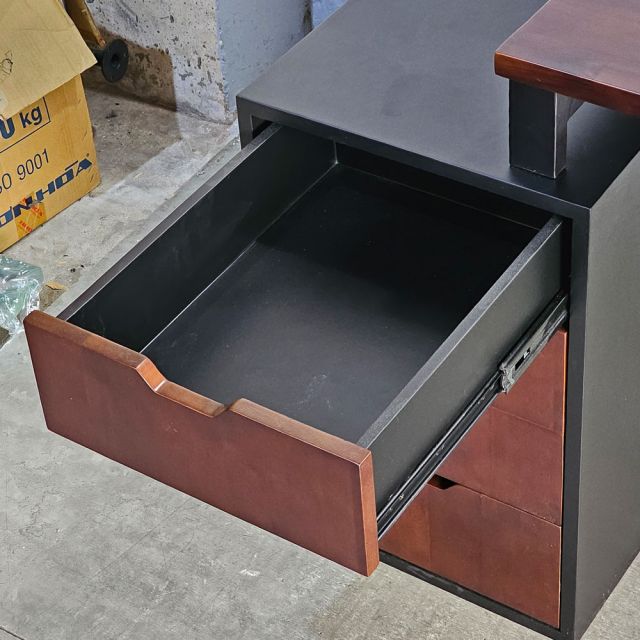 Bàn Gaming chân gác tủ 180x70cm gỗ tự nhiên GD68116