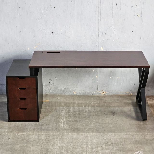 Bàn Gaming chân gác tủ 180x70cm gỗ tự nhiên GD68116