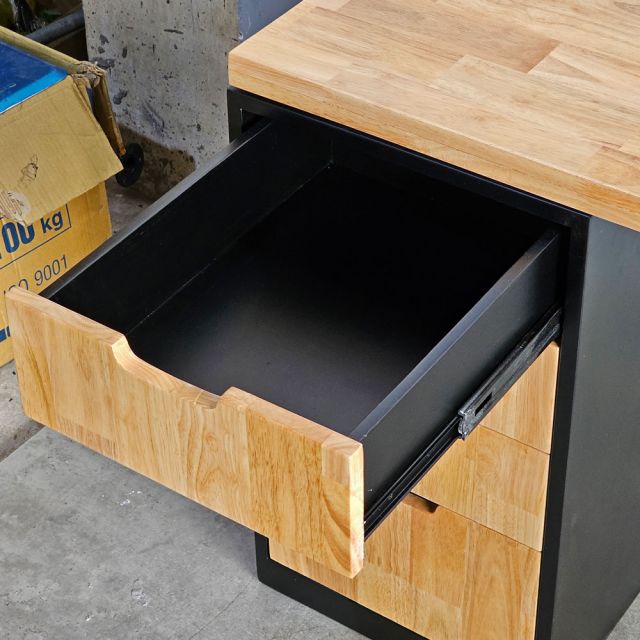 Bàn máy tính 180x60cm gỗ cao su chạy viền dày 34mm CD68044