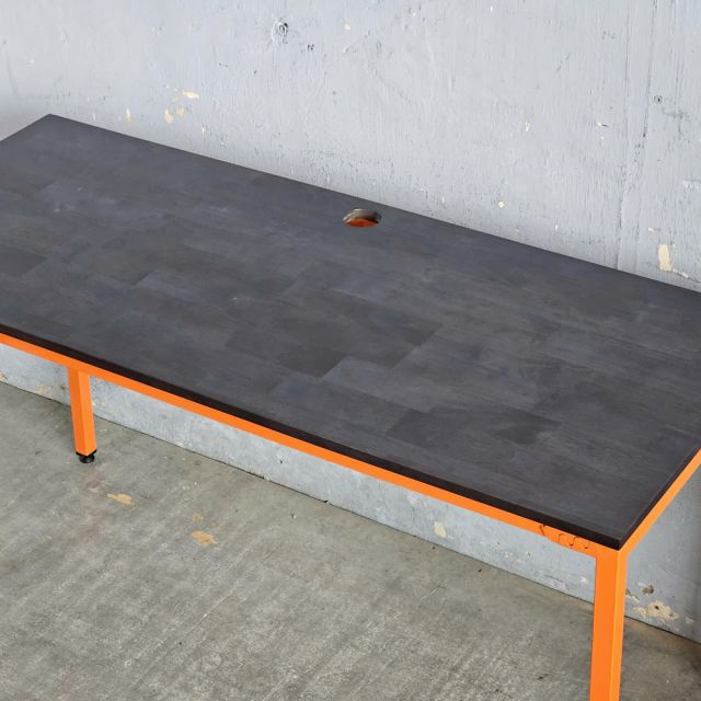 Bàn làm việc 140x60cm gỗ cao su chân sắt Hệ Minimal HBMN051