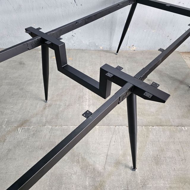 Chân sắt lắp ráp cho bàn 260x140cm hệ CONE HCCO033