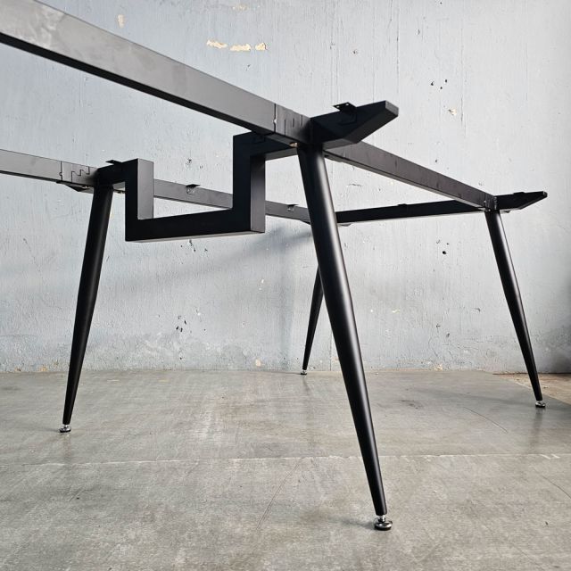 Chân sắt lắp ráp cho bàn 260x140cm hệ CONE HCCO033