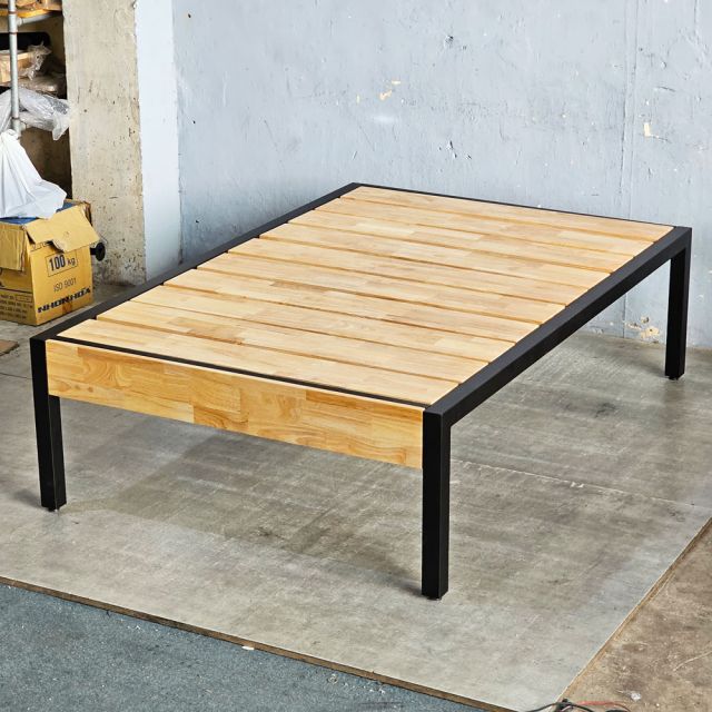 Giường ngủ lắp ráp 120x180cm gỗ cao su GN68061