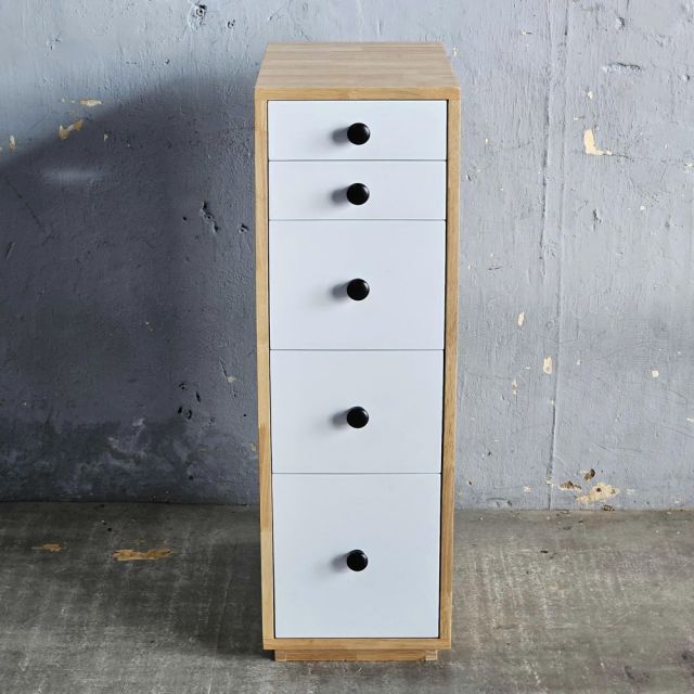 Tủ cá nhân nhiều ngăn 30x50x93cm gỗ cao su TCN68088