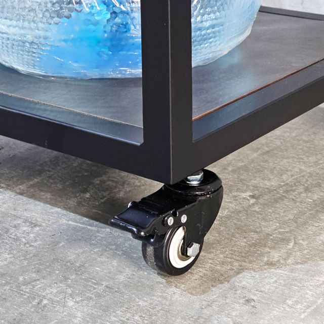 Kệ để bình nước di động 40x40x160cm gỗ cao su TDBN002