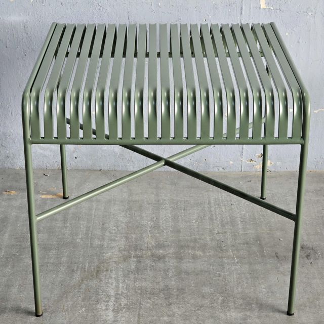 Bàn vuông ngoài trời 80x80cm sắt sơn tĩnh điện BNT012