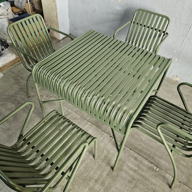 Combo bộ bàn ghế cà phê khung sắt ngoài trời CBCF355