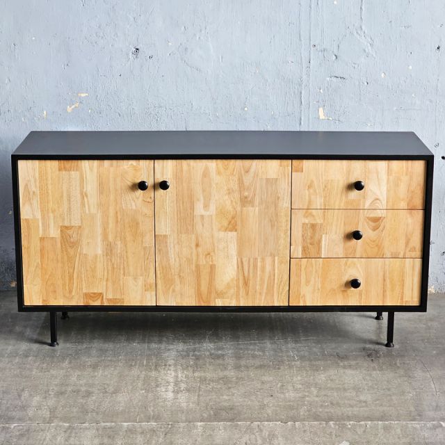 Tủ trang trí 140x42x70cm gỗ cao su KTB68250