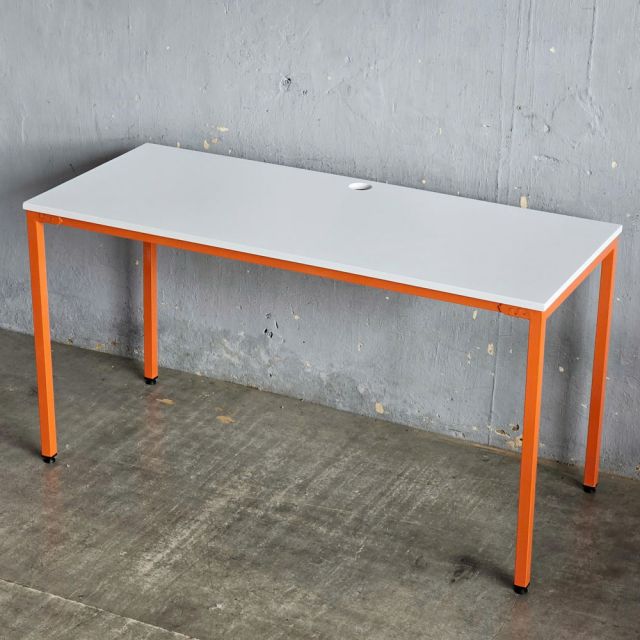 Bàn làm việc 140x70cm gỗ plywood chân sắt Hệ Minimal HBMN050