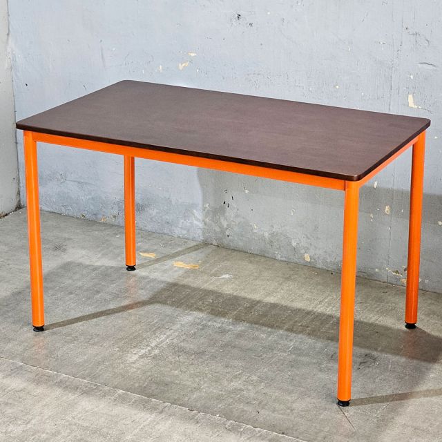 Bàn làm việc 120x70cm gỗ cao su hệ OMA HBOM015