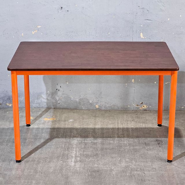 Bàn làm việc 120x70cm gỗ cao su hệ OMA HBOM015