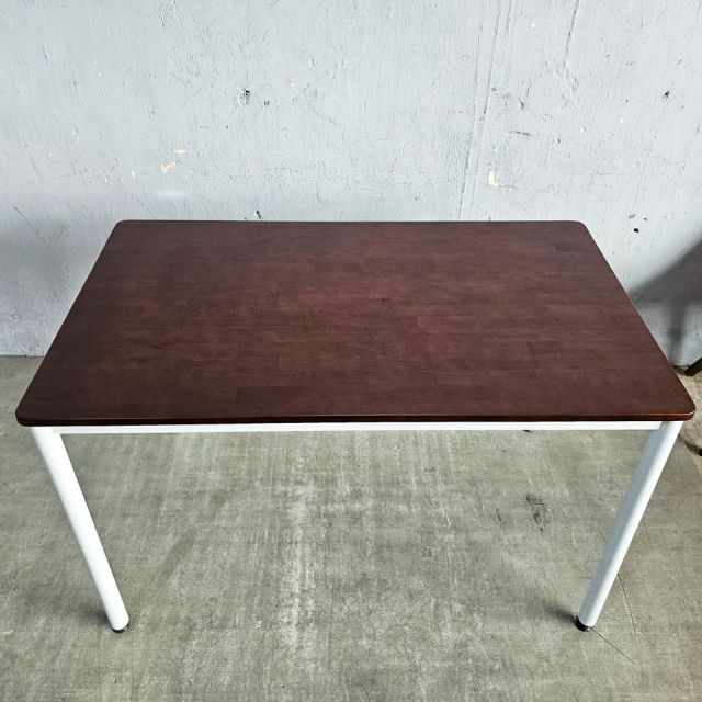 Bàn làm việc 120x70cm gỗ cao su hệ OMA HBOM015