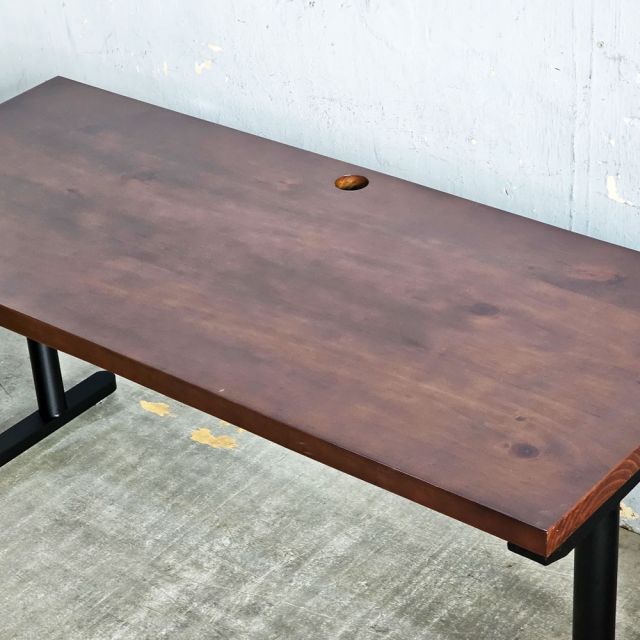 Bàn làm việc 160x70cm gỗ thông hệ TIO HBTO051