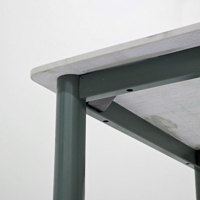 Bàn ăn 100x70cm mặt đá ceramic vân mây chân hệ CONE BA68305