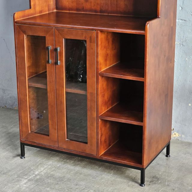Tủ phòng ăn cửa kính 88x48x130cm gỗ cao su khung chân sắt TPA023