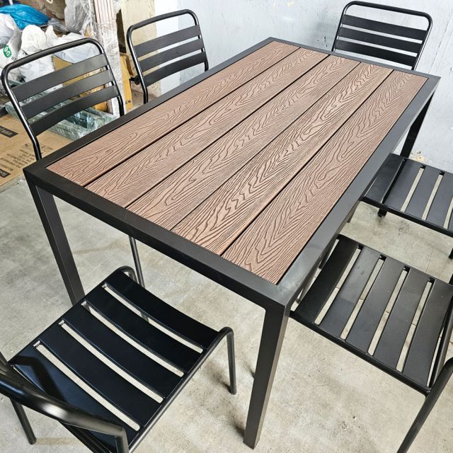 Combo bàn ngoài trời và 6 ghế sắt CBNT023