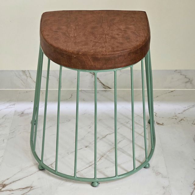 Ghê trang điểm bọc da khung chân sắt GTD016