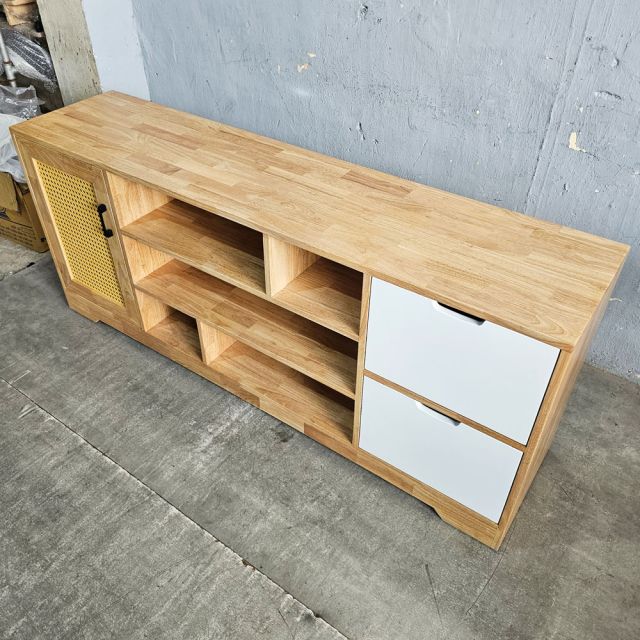 Kệ tủ TV 170x40x81cm gỗ cao su KTV68130