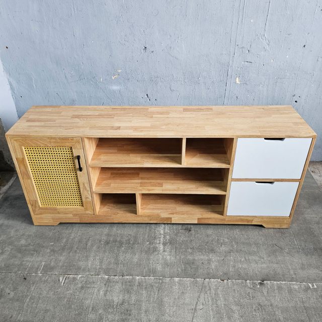 Kệ tủ TV 170x40x81cm gỗ cao su KTV68130