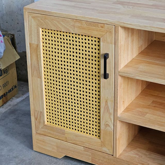 Kệ tủ TV 170x40x81cm gỗ cao su KTV68130