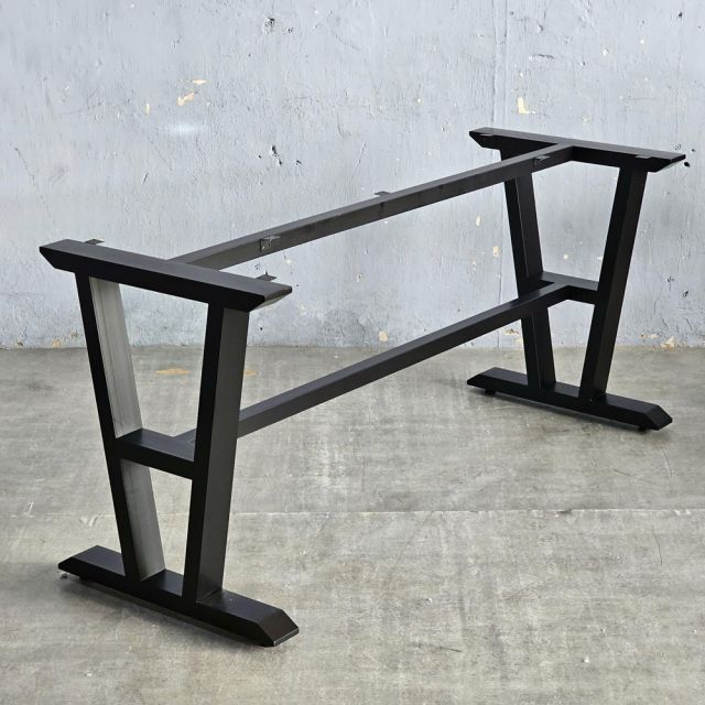 Chân sắt cố định 160x60cm sơn tĩnh điện CHB68101