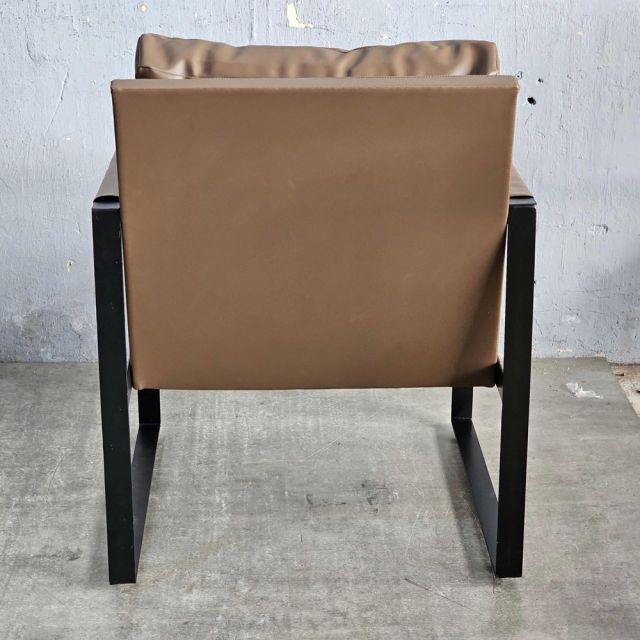 Ghế sofa đơn khung sắt nệm bọc da Si GSD68115