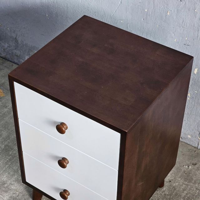 Tủ đầu giường 42x40x62cm gỗ cao su TDG68071