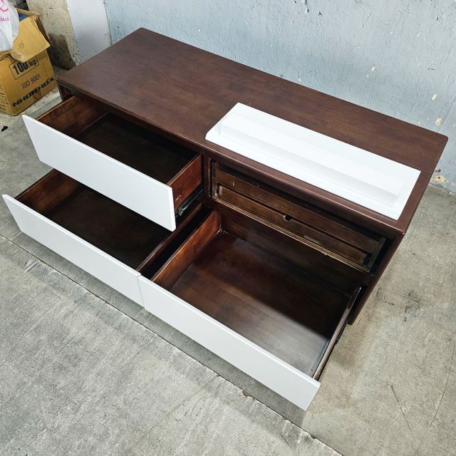 Tủ đồ có ngăn giấu tiền 120x45x50cm gỗ cao su TCN68089