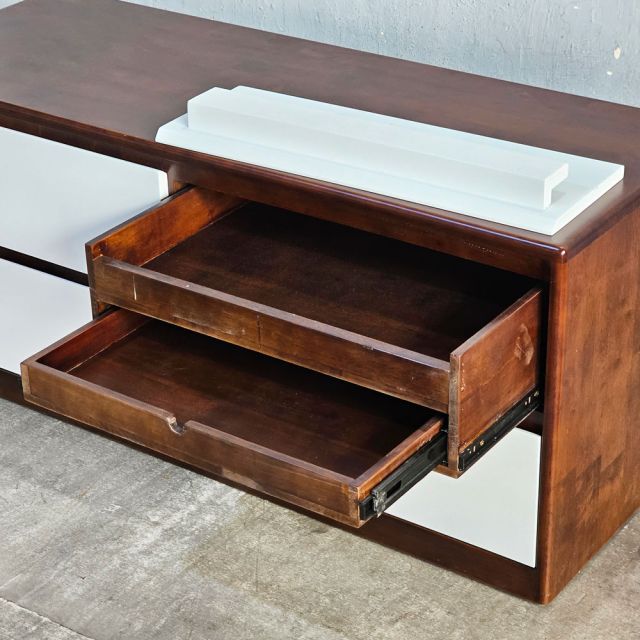 Tủ đồ có ngăn giấu tiền 120x45x50cm gỗ cao su TCN68089