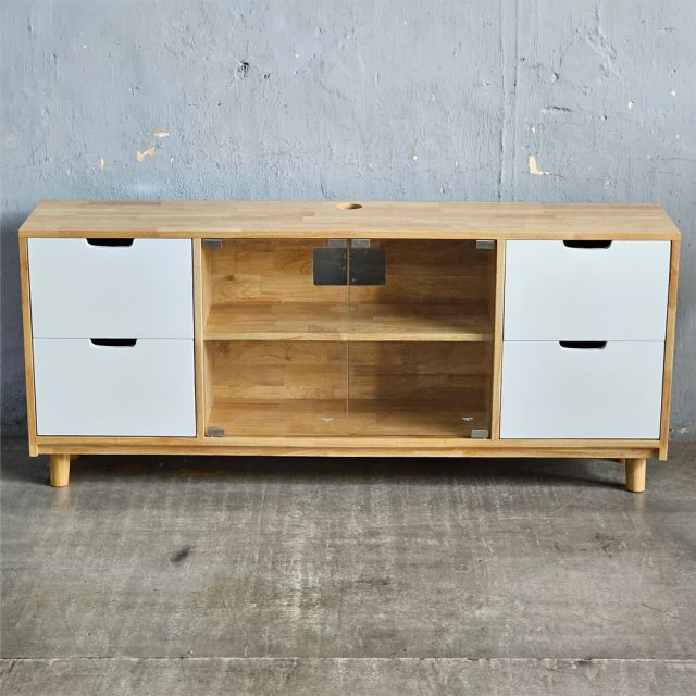 Kệ tủ TV 150x30x65cm gỗ cao su KTV68131