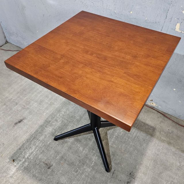 Bàn cafe vuông 60x60cm ghép mặt gỗ cao su CFD68288