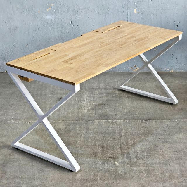 Bàn có hộp điện 160x70cm gỗ cao su XConcept ZD037