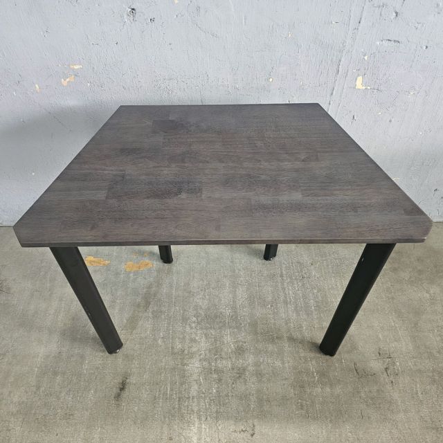 Bàn hình thang 100x52cm gỗ cao su hệ Oval HBOV055