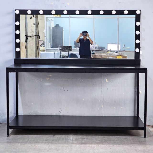 Bàn trang điểm 200x80x186cm gỗ cao su BTD68084