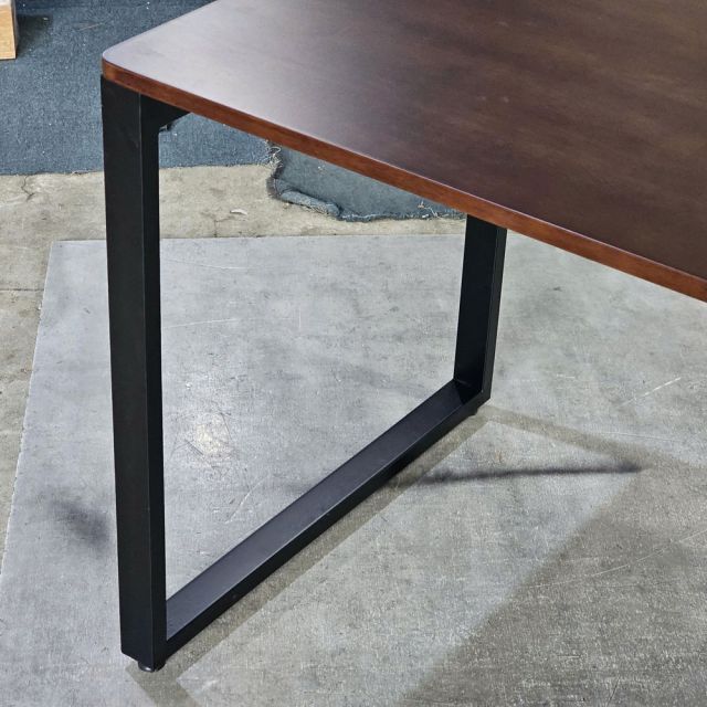 Bàn làm việc 200x70cm gỗ cao su chân sắt hệ Rectang HBRT090